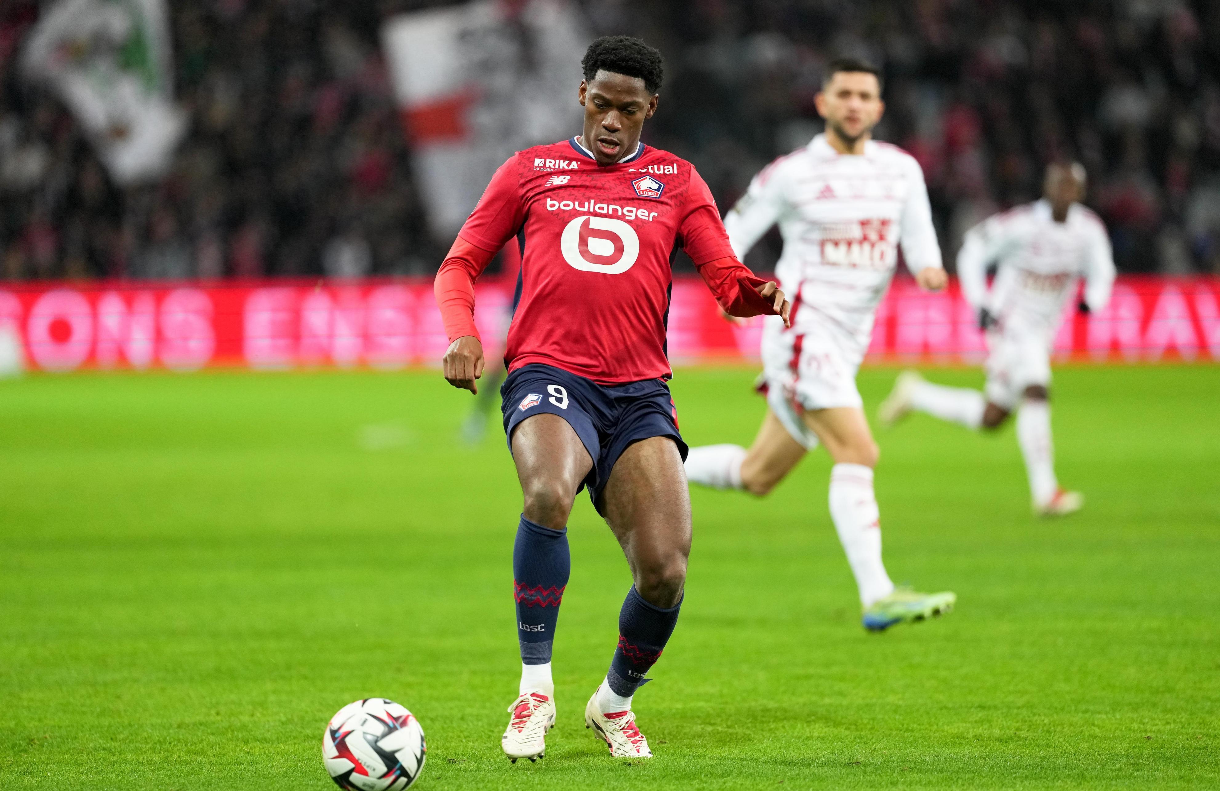 开云体育网站-马赛发布备战花絮，今夜造点机会，欧联任务艰巨，轮换策略成焦点